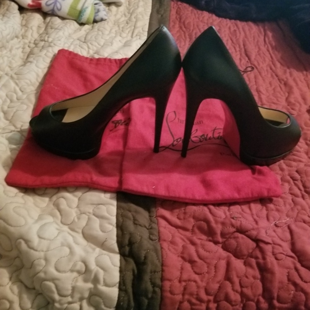 Size 10 open toed black Christian louboutin heels black